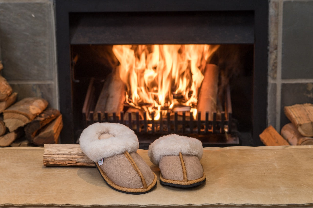 Oskava tan deluxe genuine sheepskin slip-on slippers