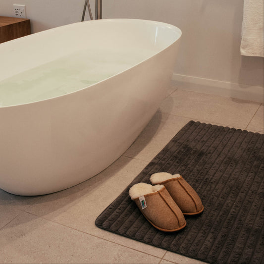 Oskava Sheepskin Slip Ons - Tan